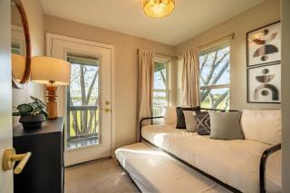 Charming 2BR Lakeside Guest House - Rowlett - 6