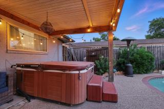 Amazing 4BR 2Bath Home w Hot Tub Pool & Game Room - Garland - 9