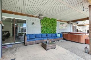 Amazing 4BR 2Bath Home w Hot Tub Pool & Game Room - Garland - 3