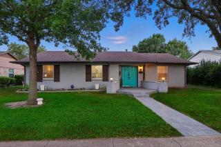 Amazing 4BR 2Bath Home w Hot Tub Pool & Game Room - Garland - 6