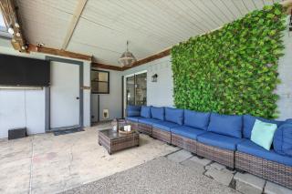 Amazing 4BR 2Bath Home w Hot Tub Pool & Game Room - Garland - 2