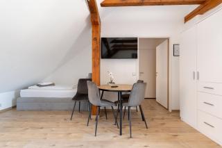 Comfortable Stay for Families and Business Travelers - 5 Guests, Fast WiFi, Near Station - Leoben - 4