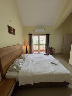 Varca Beach 2BHK App with Swimming Pool - Talaulim - 1