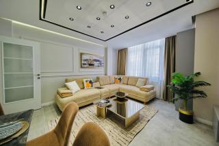 2 plus 1 fully equipped air conditioned apartment in Taksim square - Istanbul - 9
