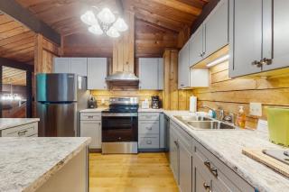Stowebury Retreat - Waterbury Center - 1