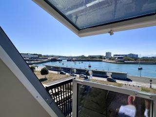 AMMG Tour Marina – Suites Signature | Vue Mer Panoramique, Jacuzzi & Design - Calais - 4