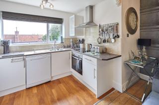 Apartment 2 - Whitby - 3
