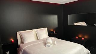 Black Room: Votre Love Room près de Lyon - Vénissieux - 6