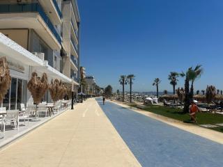 Sea Front Apartment - Durrës - 6