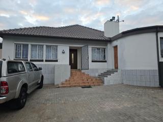 Wise Star Guest House - Johannesburg - 0