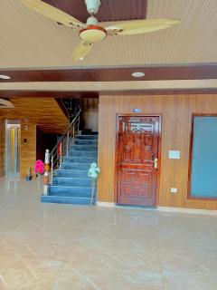 Vrishti Residency & Hotels - Greater Noida - 4