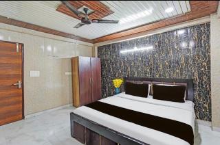 Vrishti Residency & Hotels - Greater Noida - 1
