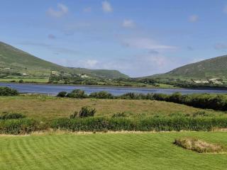 Villa Rose - Sleeps 2 & Stunning Seaside Views - Cahersiveen - 8