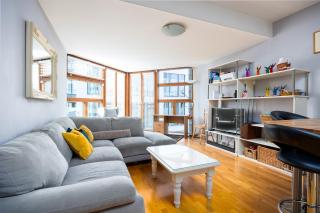 2 Bed Apartment with Roof Terrace 10 Min Walk to River Liffey - Dublin - 0