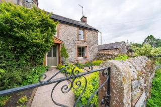 Quince Cottage - Cosy Country Cottage - Clifton - 0