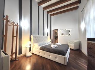 Maniace home - Syracuse - 2