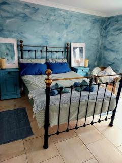 Seaside Chill - Carrick - 2