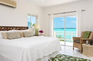 Beachfront Villa Overlooking Chalk Sound - Providenciales - 9