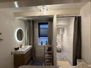 Chic Rembrandt Flat near Bars, Cafés, Museums - Amsterdam - 4