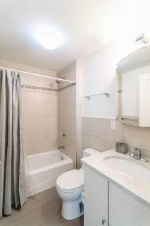 3BR 1BA Charmer Near Near Times Square & Broadway - New York - 3