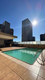 Modern Ocean-View Apartment - Durban - 8