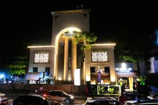 The Golden Arc - Pune - 0