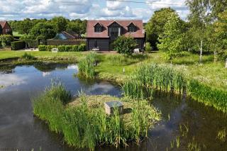 The Lakehouse Apartment - Rudgwick - 9