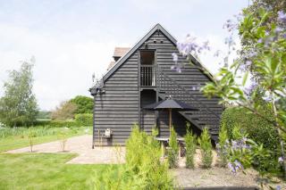 The Lakehouse Apartment - Rudgwick - 1