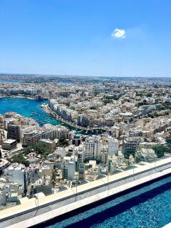 Luxury Little Gem Mercury Tower with Rooftop Pool By Arcobnb - San Ġiljan - 0