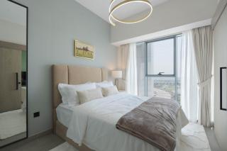 KeyRock Golf Gate - Stylish Retreat with Pool and Gym - 6