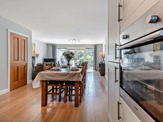 2 Bed in Cosheston 60704 - Cosheston - 2