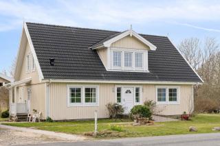 Spacious Villa In The Countryside Near The Beach - Fakse Ladeplads - 0
