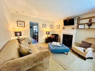Quarry Cottage - Snug Hideaway - Box - 6
