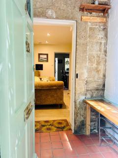 Quarry Cottage - Snug Hideaway - Box - 7