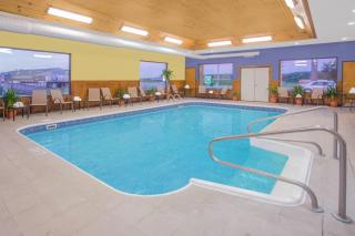 Days Inn by Wyndham Portage Cascade Mountain area - Portage - 8