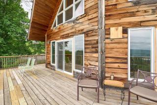 Stunning Lake Views Wine Country - Burdett - 8