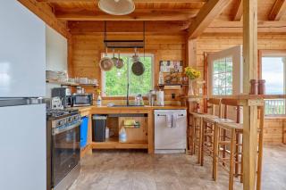 Stunning Lake Views Wine Country - Burdett - 6