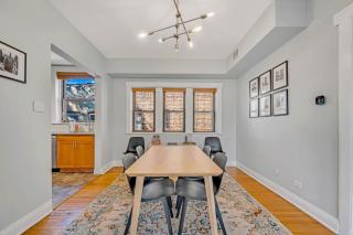 Steps to the Lakefront! This Uptown Beauty is Everything You Need for a Perfect Chicago Getaway condo - Chicago - 4