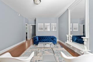 Lincoln Park Mega Space 1 Parking Space Sleeps 18 condo - Chicago - 3