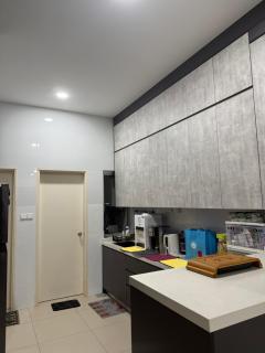 A Room in Kundang Estates - Rawang - 3