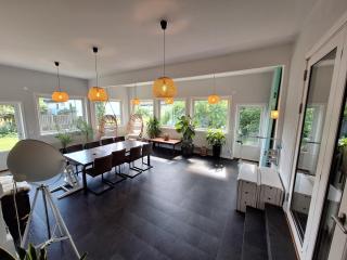 Spacious home in idyllic neighbourhood, 15min to City - Sollentuna - 8