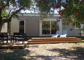 Camping Le Vallon Des Cigales - Istres - 1