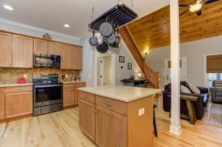 Starlit Smores Fireside Sips Restful Vistas Foosball Lakes Trails Golf - Woodland Wonder - 1