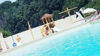 Camping Le Vallon Des Cigales - Istres - 2