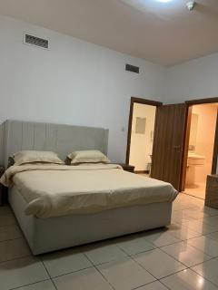 Stylish 1 bedroom apartment with full kitchen - 8