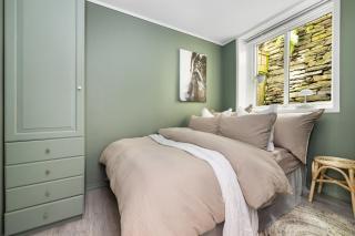 Charming Apartment, Walk to Everything in Bergen - 3