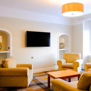 Glen Mhor Hotel at Uile-bheist 'Brewstillery' - Inverness - 8
