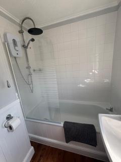 Beachcomber, Sunbeach, Scratby - Two bed chalet, sleeps 4, FREE Wi-Fi, FREE club passes, FREE swimming and pet friendly - 9