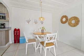 WLR2 - 1BR near Palm Beach - White Lotus Retreat - Palm-Eagle Beach - 8