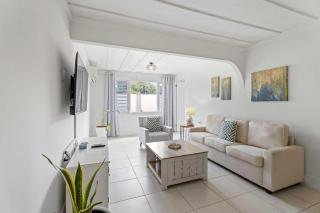 WLR2 - 1BR near Palm Beach - White Lotus Retreat - Palm-Eagle Beach - 3
